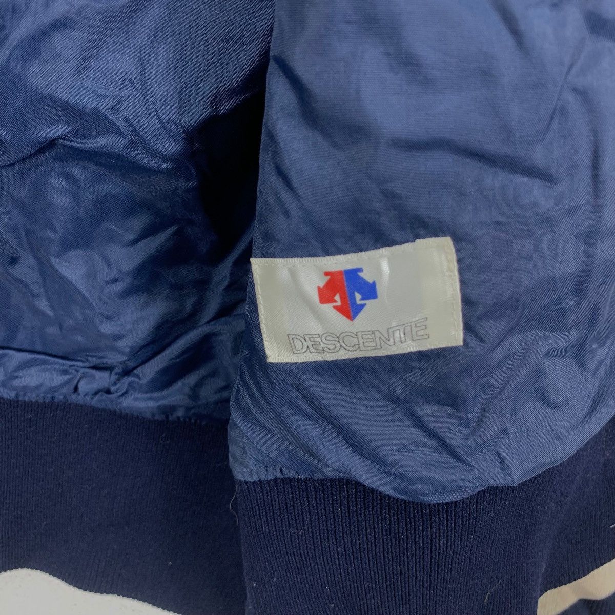 Descente Vintage DESCENTE JAPAN BASEBALL MLB Varsity Stadium Jacket Size US L / EU 52-54 / 3 - 10 Thumbnail