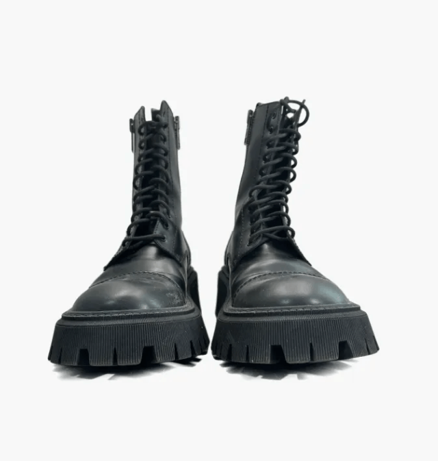Balenciaga Balenciaga short Dr. Martens Size US 7 / EU 40 - 5 Thumbnail