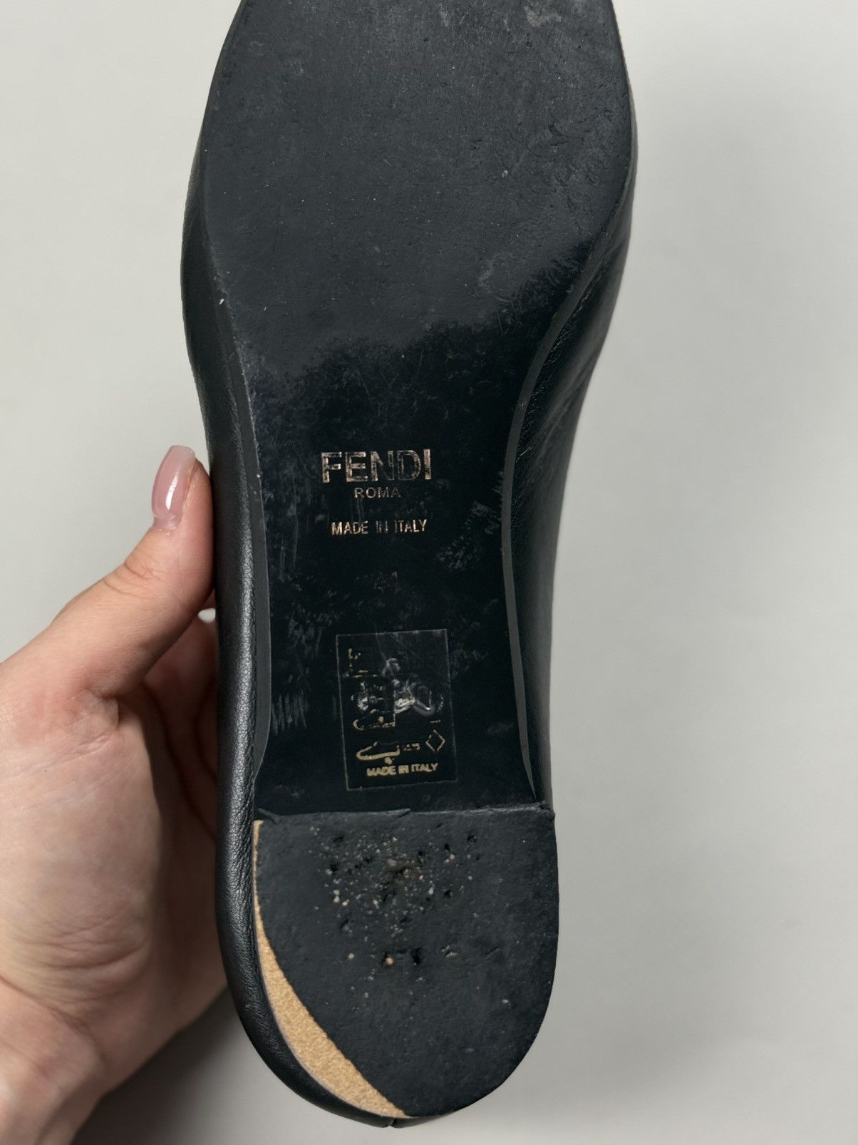 Fendi Fendi Roma Ladies Leather Flats Ballets Size 41 / US 11 Size US 11 / IT 41 - 16 Thumbnail
