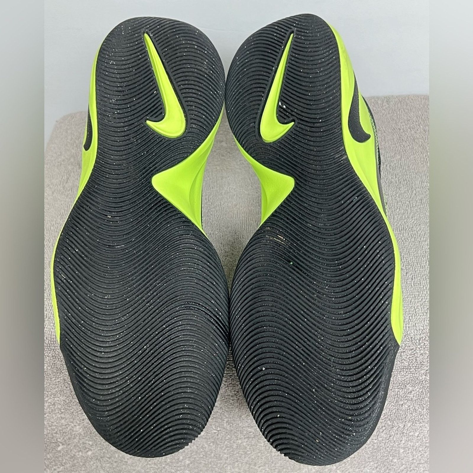 Nike Men’s Nike Fly.By Mid Basketball Shoes SIZE 9.5 LIKE NEW Size US 9.5 / EU 42-43 - 7 Thumbnail