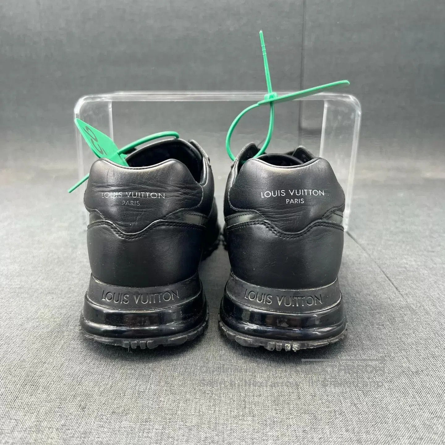 Louis Vuitton Black Low-Top Sneakers Size 6.5. Size US 6.5 / EU 39-40 - 5 Thumbnail