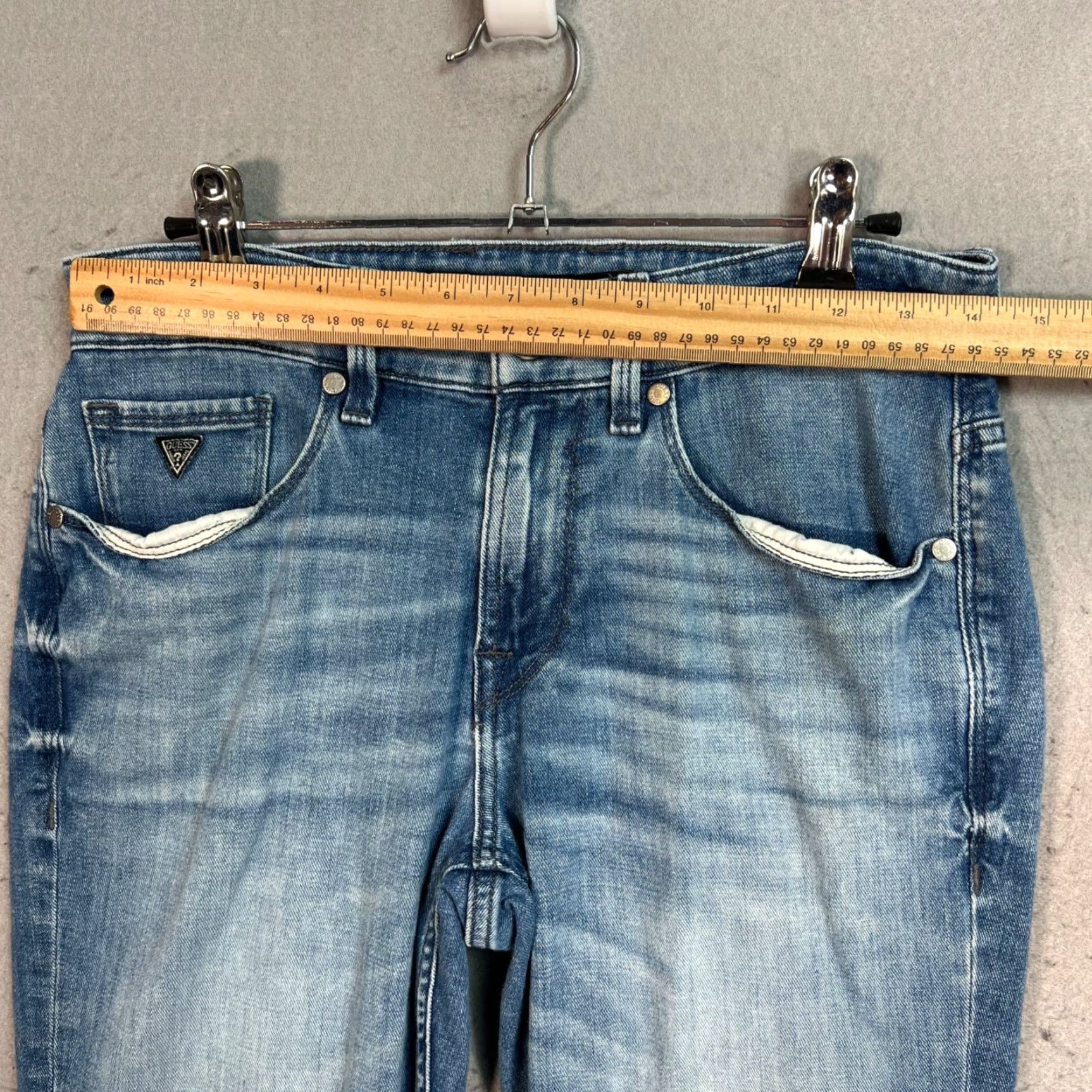 Guess GUESS Jeans Men Slim Tapered Denim Jeans Size 29 Blue Regular Inseam 32 Vintage/Used 8/10 Mens Size US 29 - 7 Thumbnail