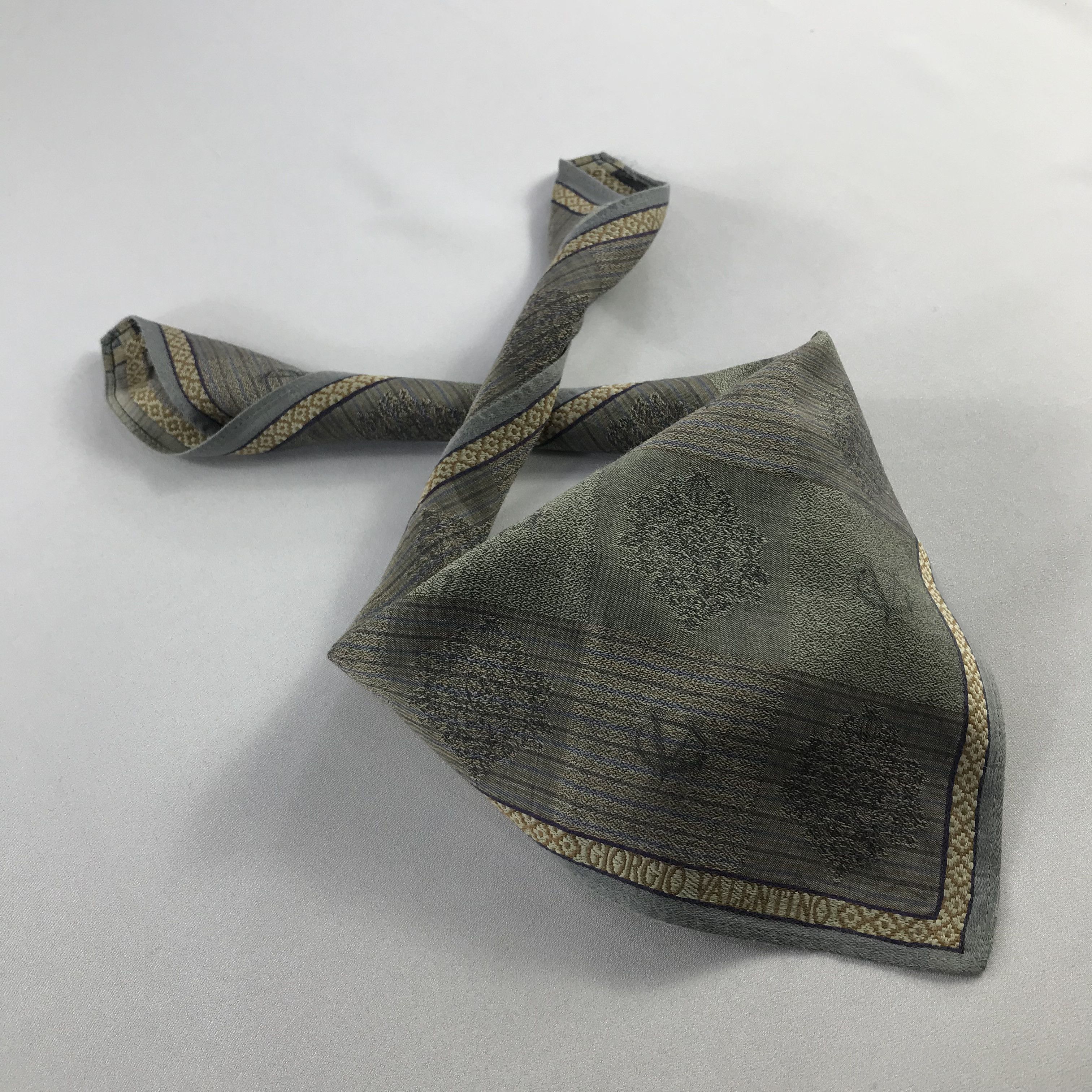 Vintage Giorgio Valentino Handkerchief / Bandana / Neckerchief C716 Size ONE SIZE - 2 Thumbnail