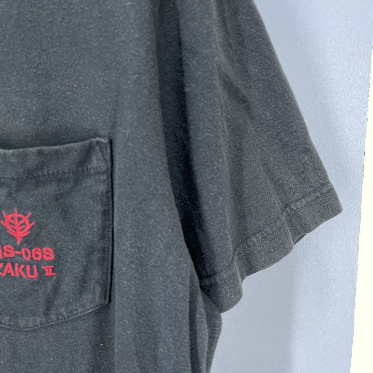 Uniqlo GUNDAM x UNIQLO Crew Neck T Shirt #2004/13 Size US L / EU 52-54 / 3 - 6 Thumbnail
