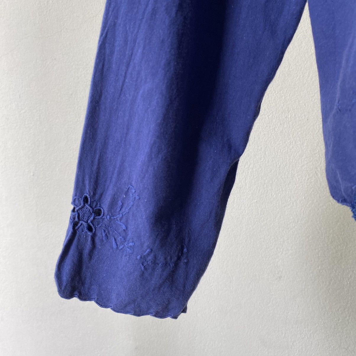 Issey Miyake I.S. Issey Miyake Navy Embroidered Lace Blouse Size L / US 10 / IT 46 - 14 Thumbnail