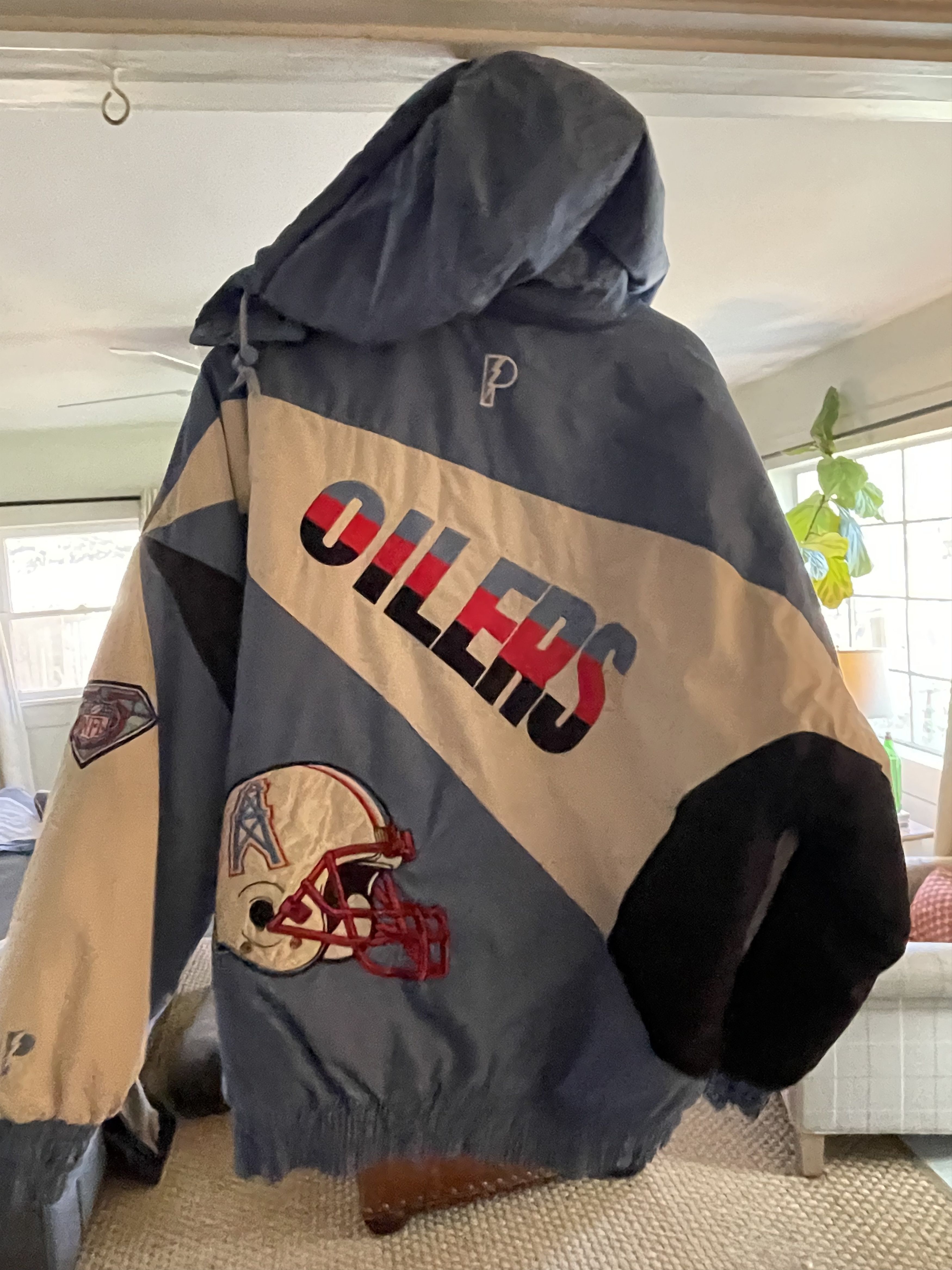 image of Pro Player 90's Vintage Houston Oilers Puffer Bomber in Blue, Men's (Size Large)