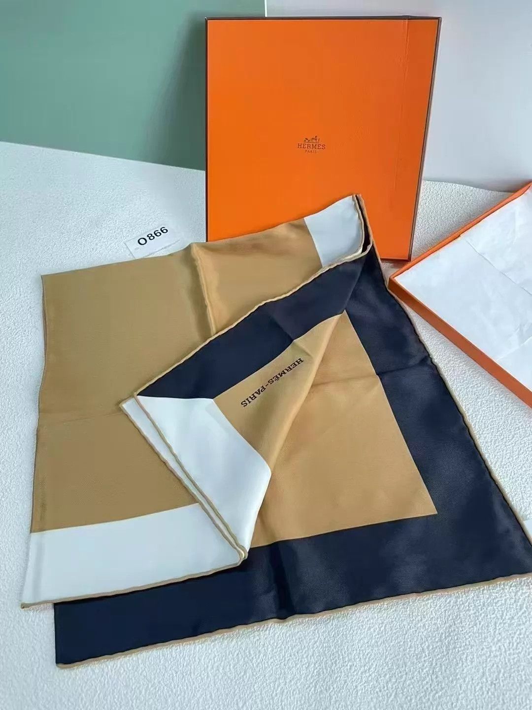 Hermes HERMES Silk Scarf 70x70 O866 Unused w/Box Size ONE SIZE - 4 Thumbnail