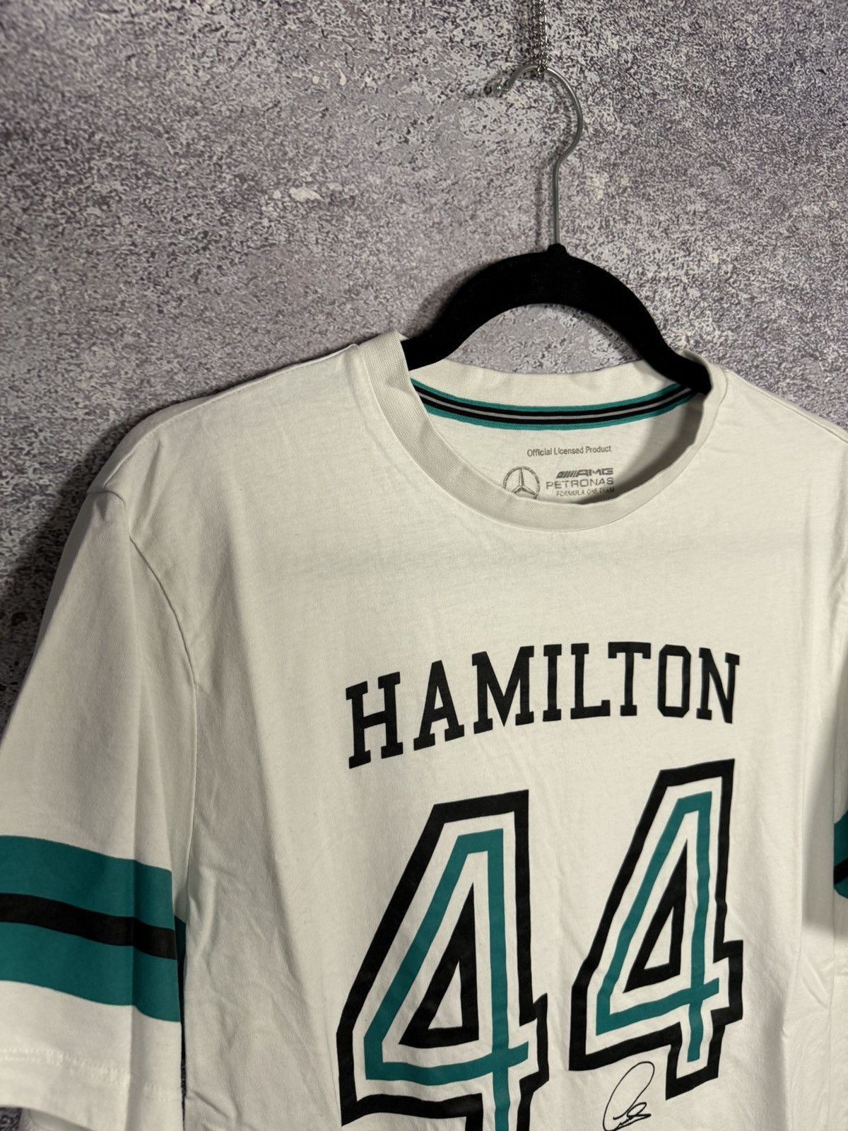 Formula 1 × Hamilton × Mercedes-Benz 44 Hamilton Mercedes-Benz Petronas Racing Team M size Size US M / EU 48-50 / 2 - 6 Thumbnail