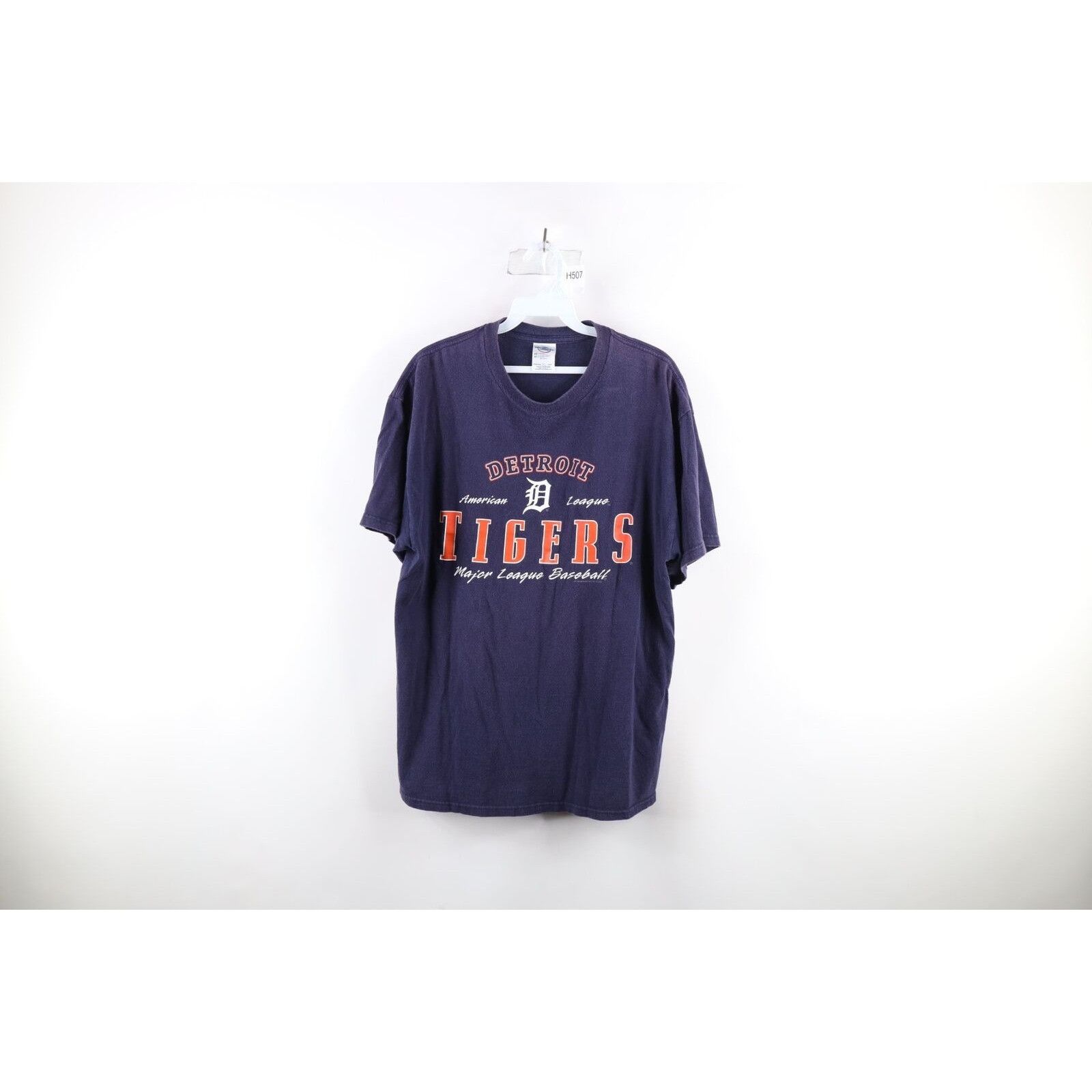 Vintage Vintage Y2K 2004 Spell Out Detroit Tigers Baseball T-Shirt Size US L / EU 52-54 / 3 - 1 Thumbnail