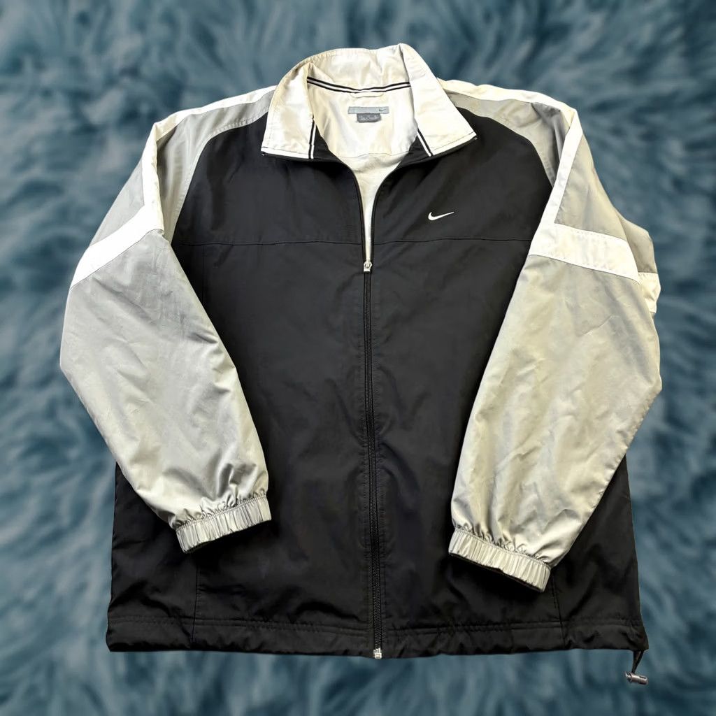 Nike VINTAGE Nike Jacket Mens XL Black Windbreaker Swoosh Logo Zip Mid-Length Size US XL / EU 56 / 4 - 1 Thumbnail