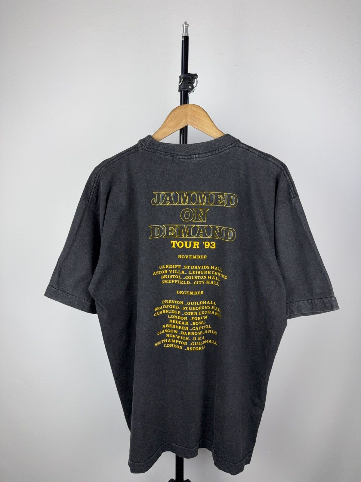 Band Tees VTG 1993 Jammed On Demand Tour T-Shirt UK Dates Rock Tee Size US XL / EU 56 / 4 - 6 Thumbnail