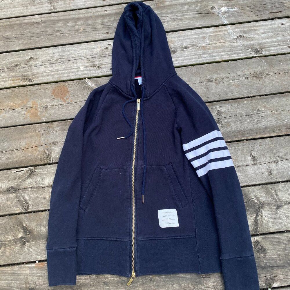Thom Browne Thom Browne 4 Bar Hoodie Sweater Size 3 Size US L / EU 52-54 / 3 - 2 Thumbnail