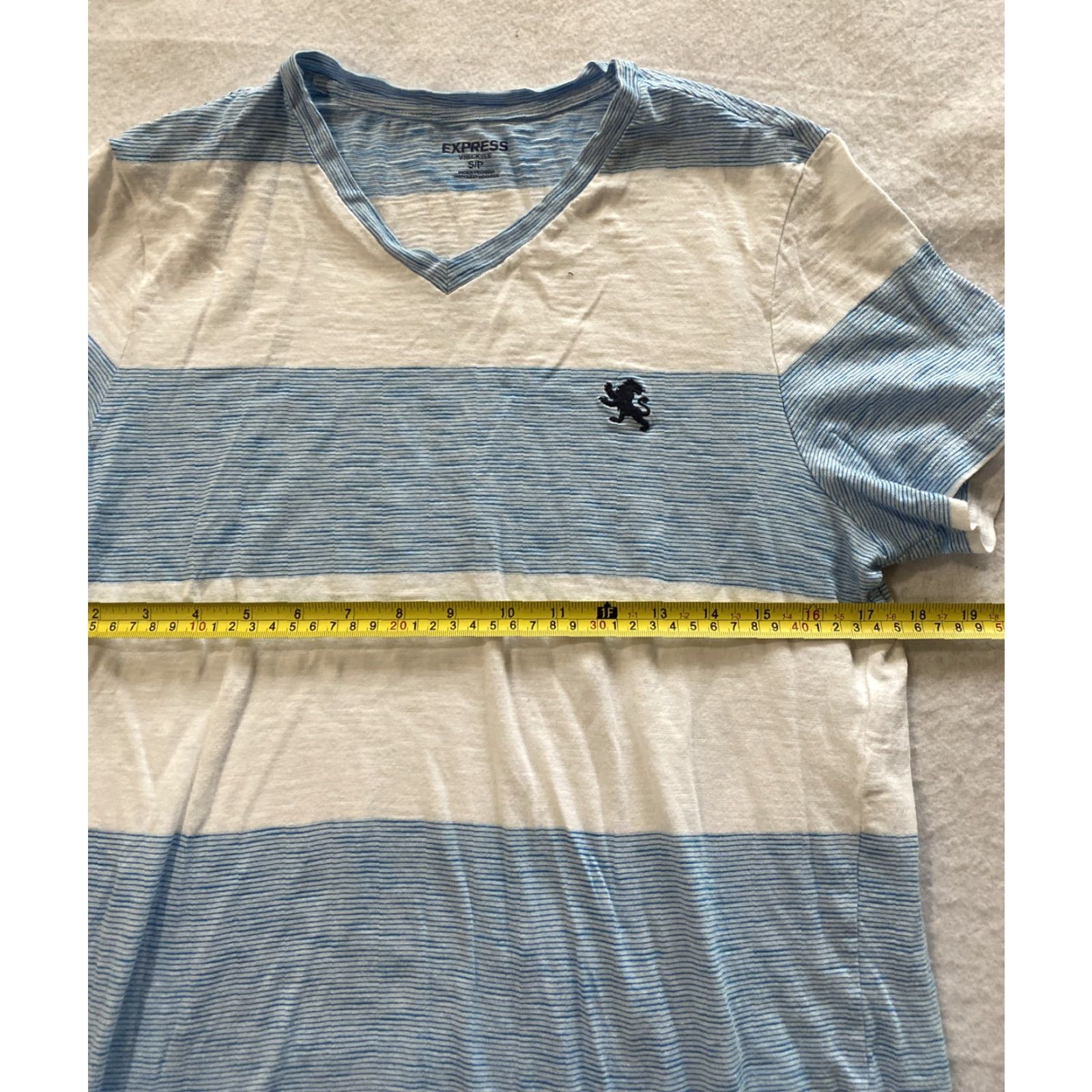 Express Express Women's T-Shirt Short Sleeve Blue V-Neck Size S / 17-21 Size S / US 4 / IT 40 - 3 Thumbnail