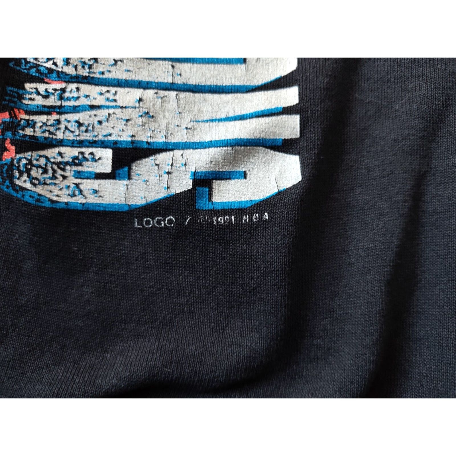 Logo 7 VINTAGE Logo 7 Chicago Bulls World Champions NBA Finals 1991 Sweatshirt Long Sleeve Pullover M Black Mens USA 90s Michael Jordan{"payload":""} Size US M / EU 48-50 / 2 - 3 Thumbnail