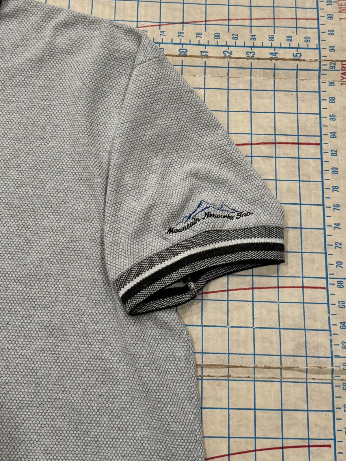 Vintage Vintage Caribou Textured Short Sleeve Polo Shirt Gray XXL Size US XXL / EU 58 / 5 - 5 Thumbnail