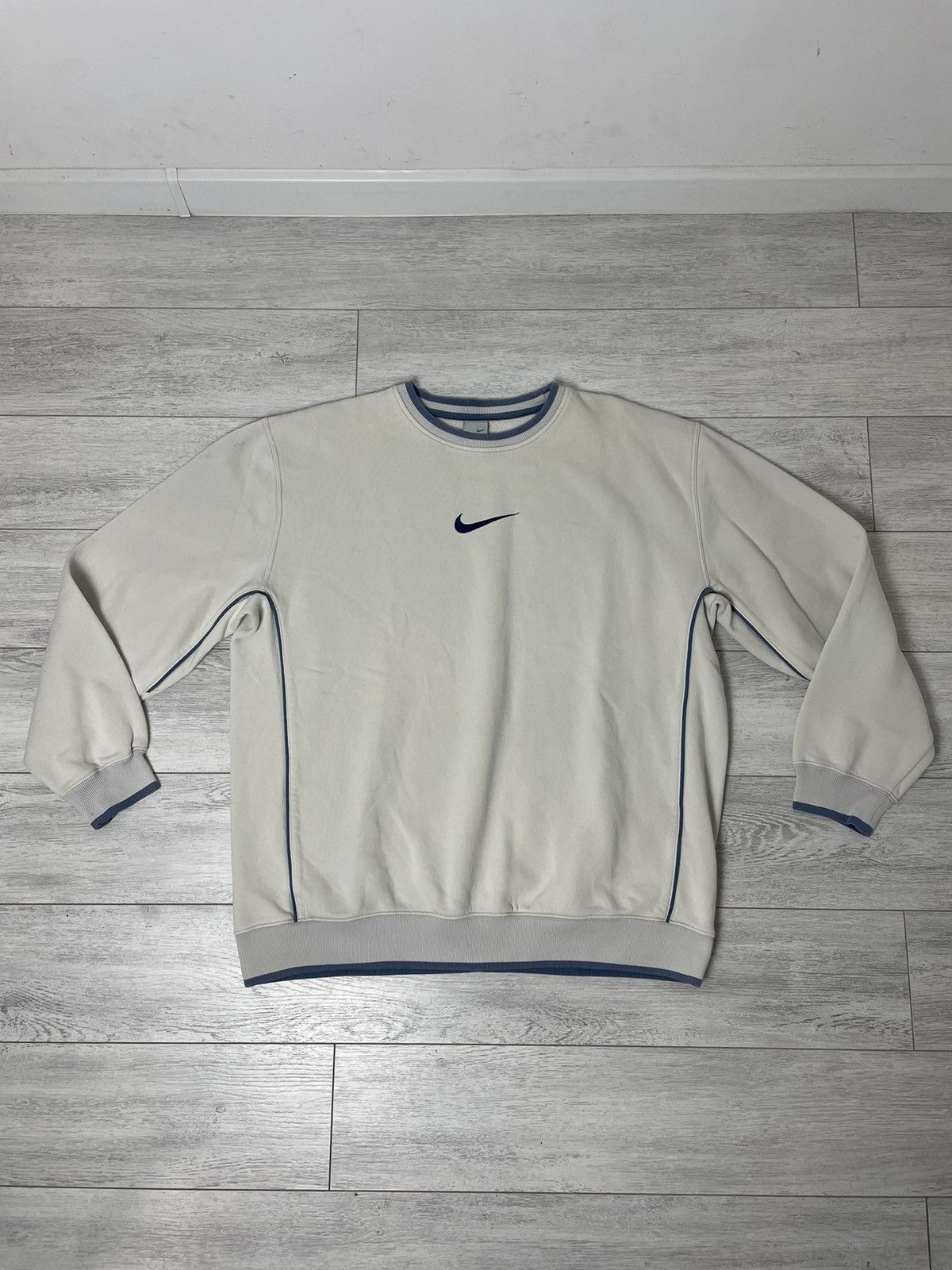 Nike × Vintage Nike Vintage Centre Logo 90’s biege Gray Size US XL / EU 56 / 4 - 1 Thumbnail