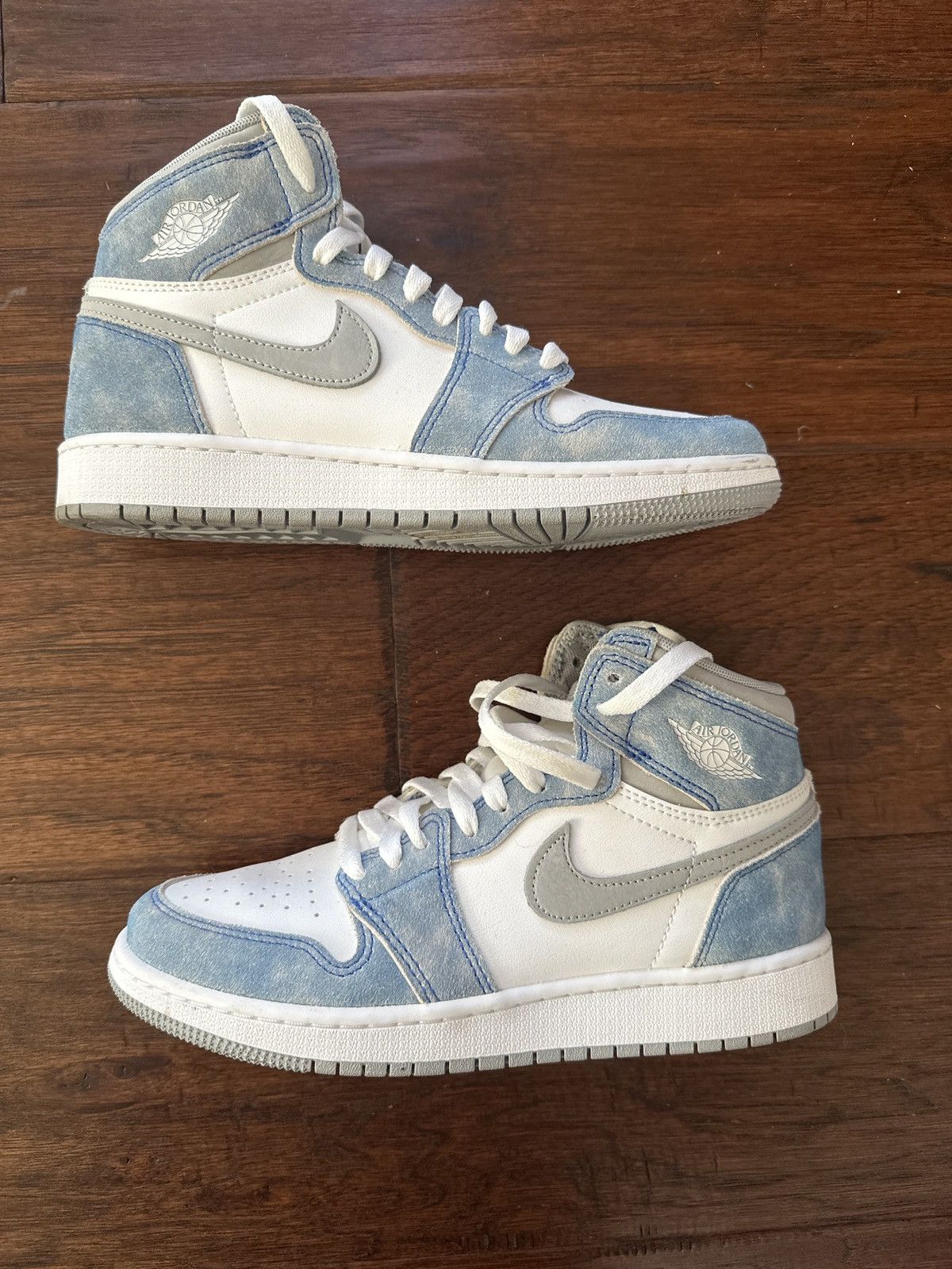 Jordan Brand Air Jordan 1 Retro High- Hyper royal/white Size US 8 / IT 38 - 2 Thumbnail