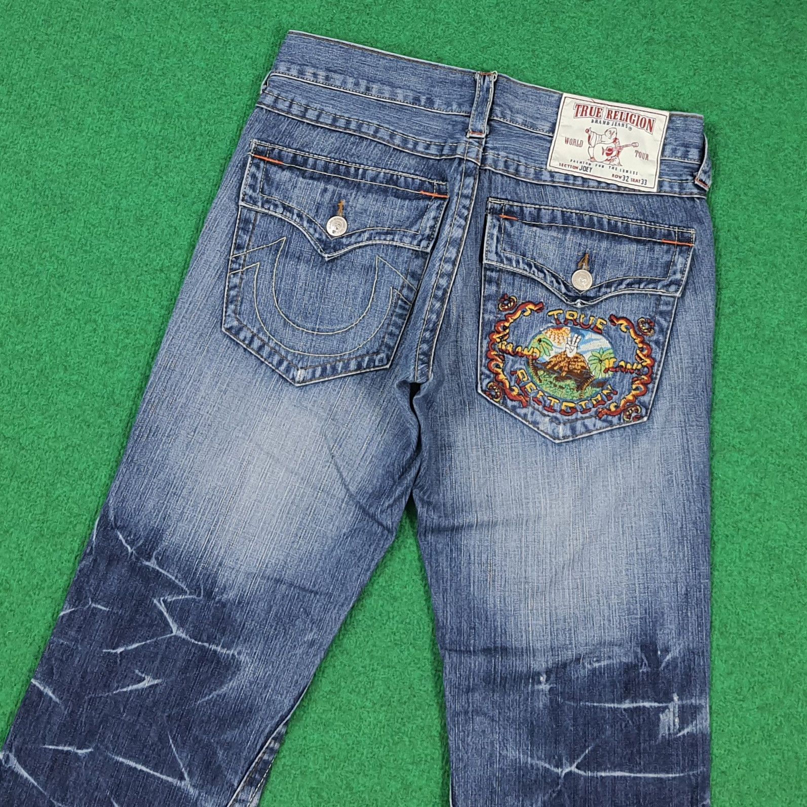 True Religion Rare True Religion Joey World Tour Embroidery Jeans C297N15 Size US 33 - 2 Thumbnail