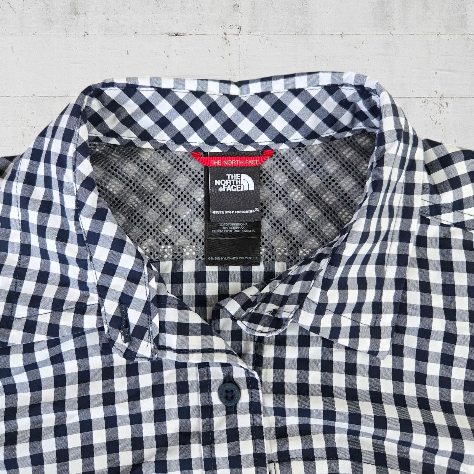 The North Face North Face Navy Plaid Button Down Top Size Medium Size M / US 6-8 / IT 42-44 - 4 Thumbnail