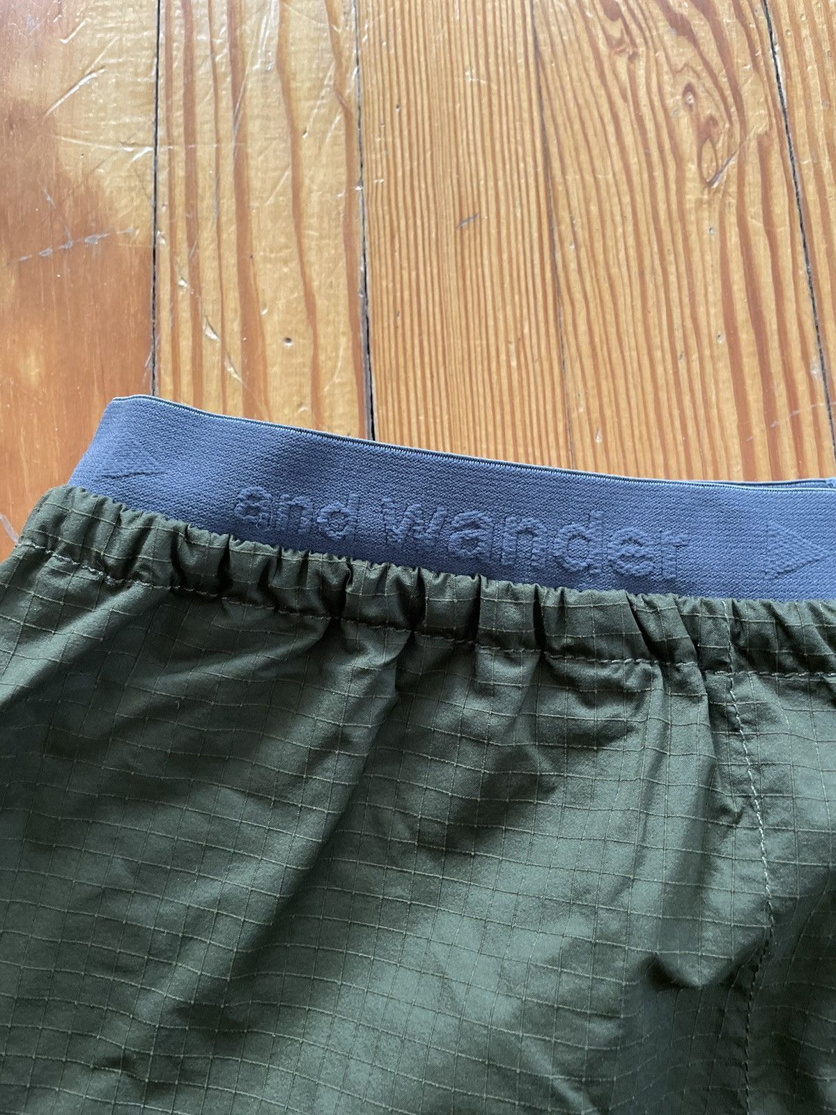 And Wander And Wander Breath Rip Ultralight Ripstop Track Pants Olive Size US 32 / EU 48 - 3 Thumbnail