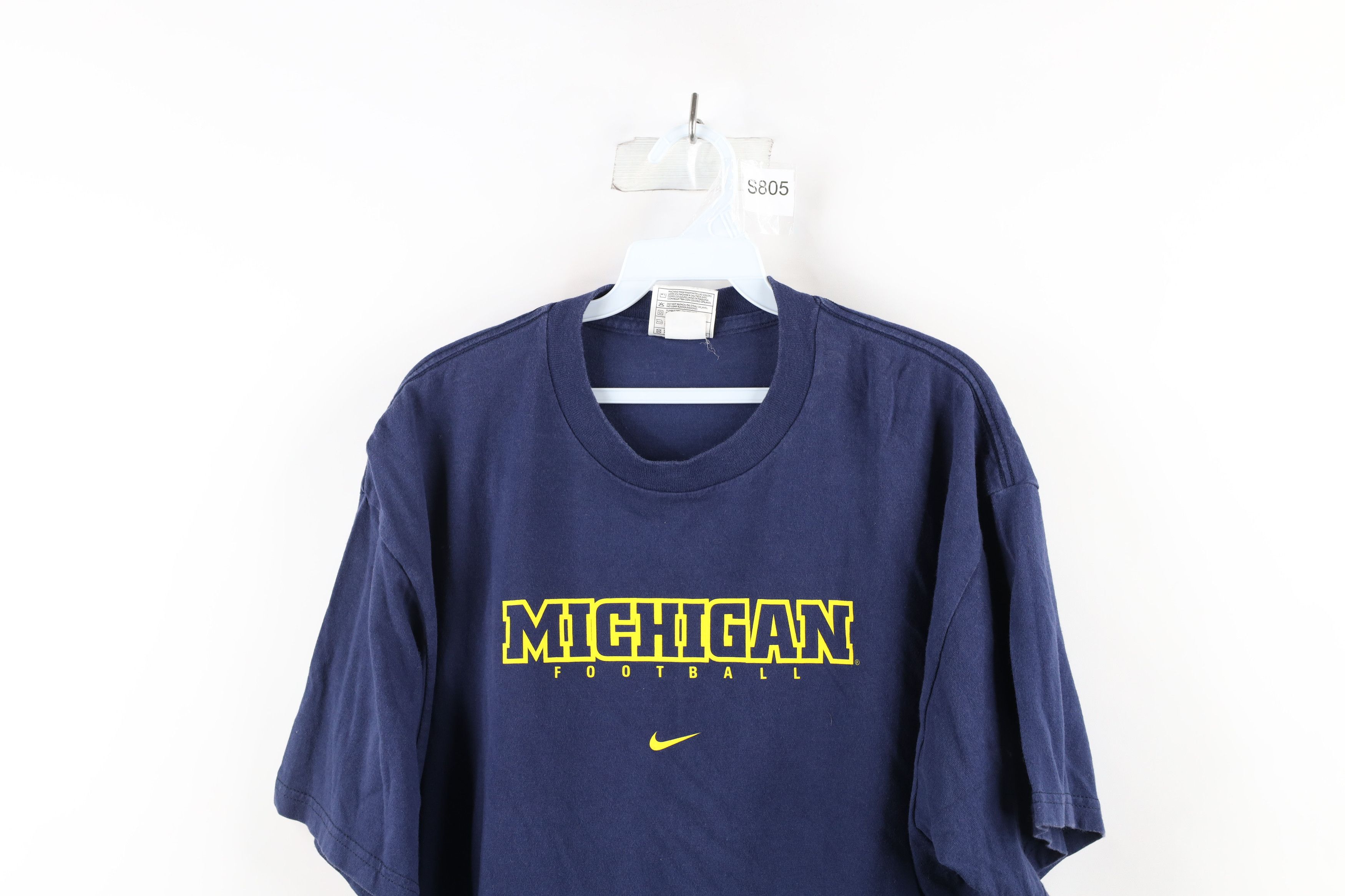 Nike Vintage Nike Swoosh University of Michigan Football T-Shirt Size US L / EU 52-54 / 3 - 2 Thumbnail