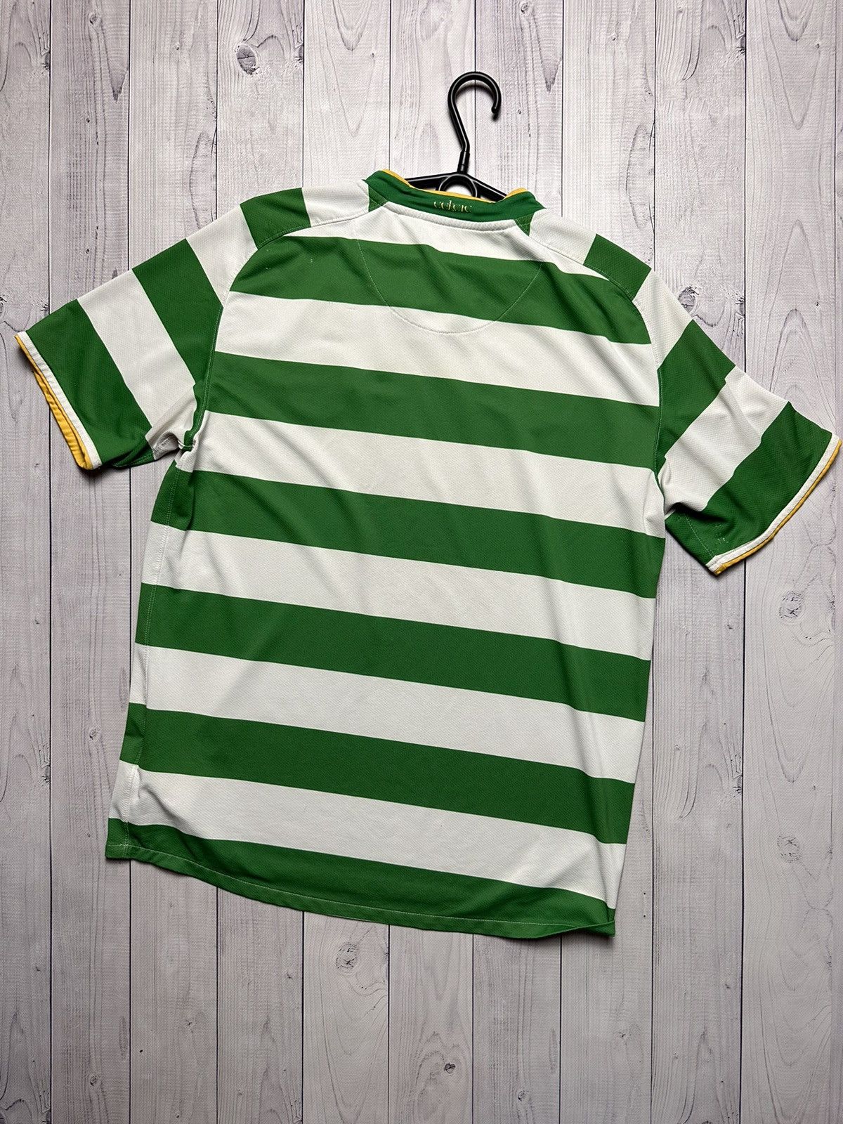 Nike × Vintage Vintage Nike Celtic soccer jersey size M Striped Size US M / EU 48-50 / 2 - 9 Thumbnail