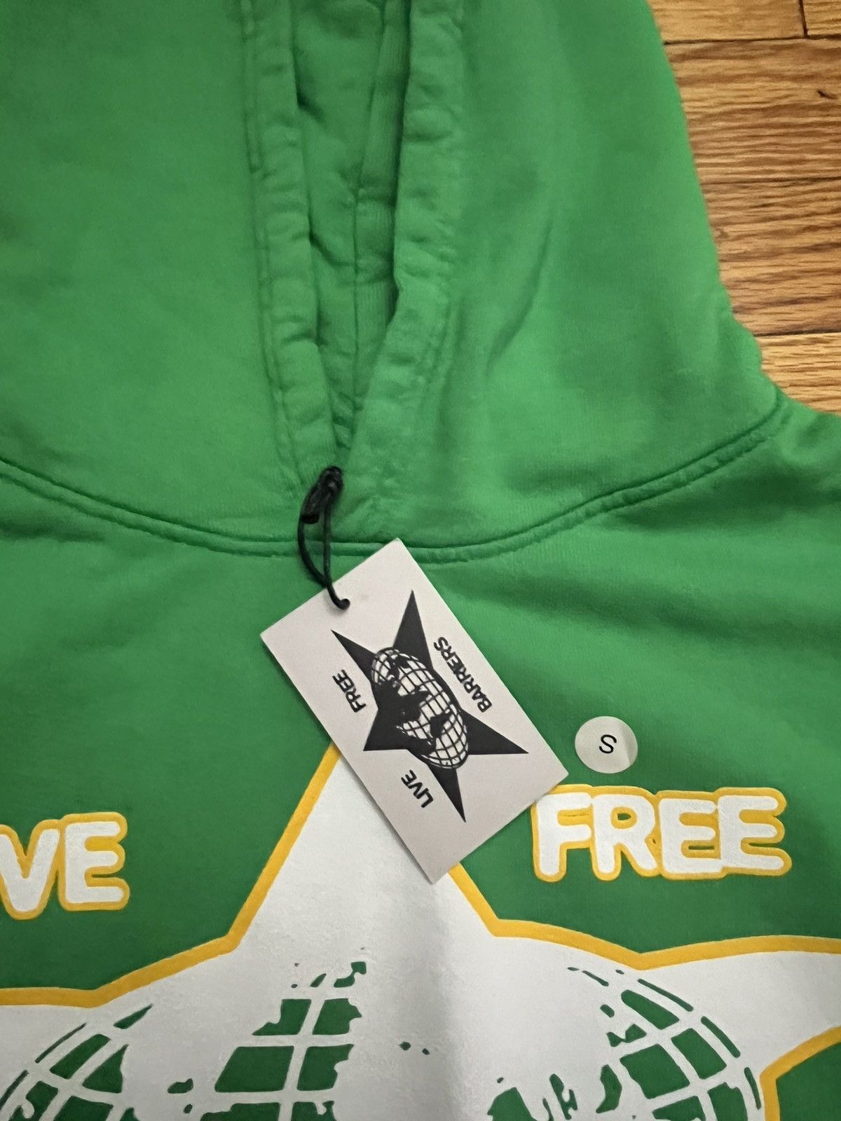 Barriers Barriers Worldwide Vintage Hoody Sz S Size US S / EU 44-46 / 1 - 6 Thumbnail