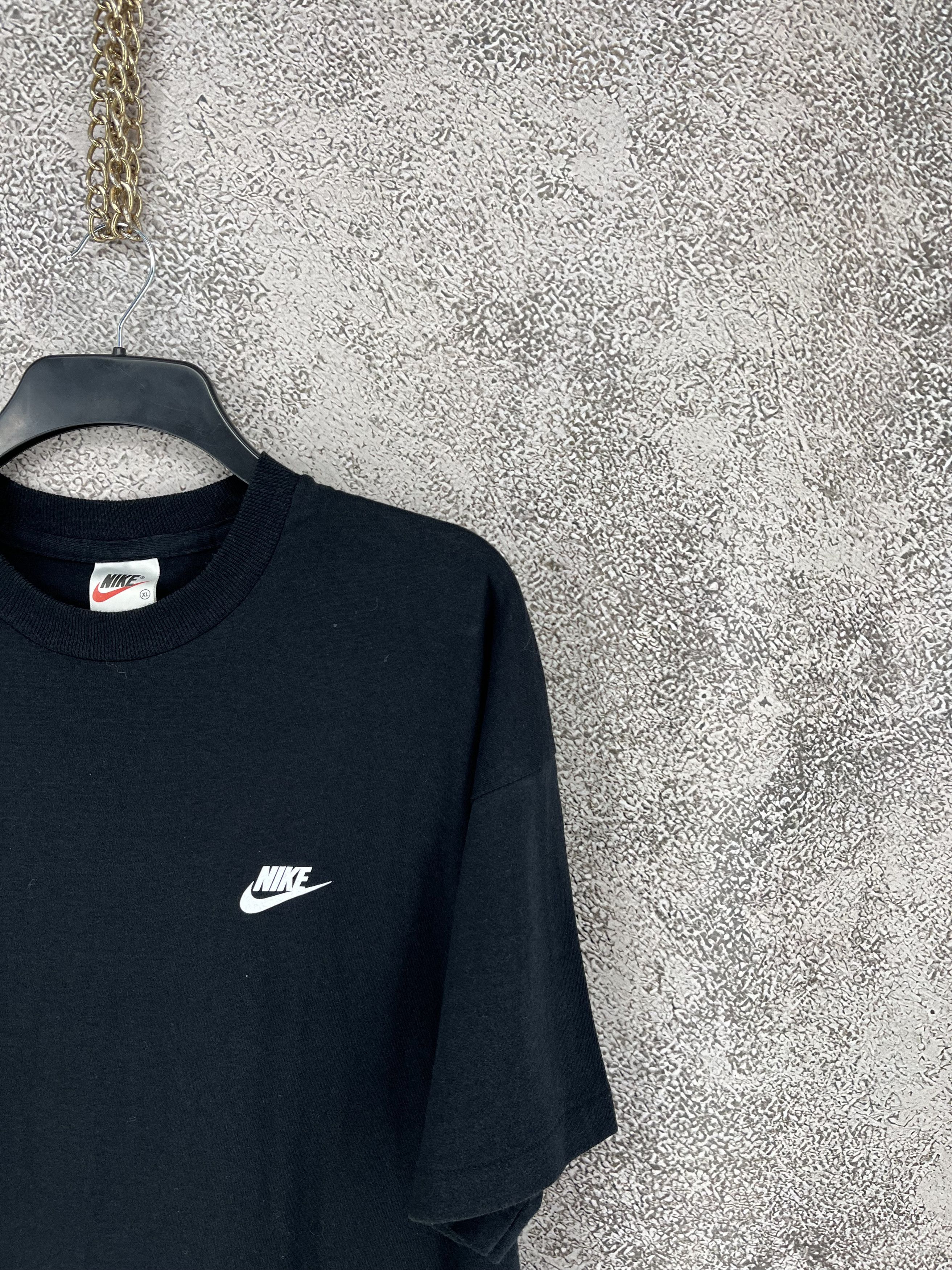 Nike Vintage 90s Nike tee streetwear swoosh y2k style Size-XL Size US XL / EU 56 / 4 - 4 Thumbnail