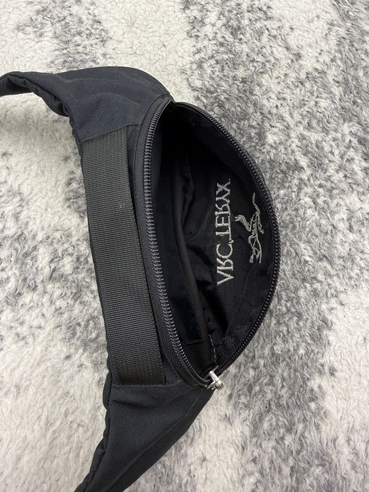 Arc'teryx × Vintage 🔥GRAIL🔥 Vintage 1990 Arc’teryx “Made in CANADA” Waistbag Size ONE SIZE - 13 Thumbnail