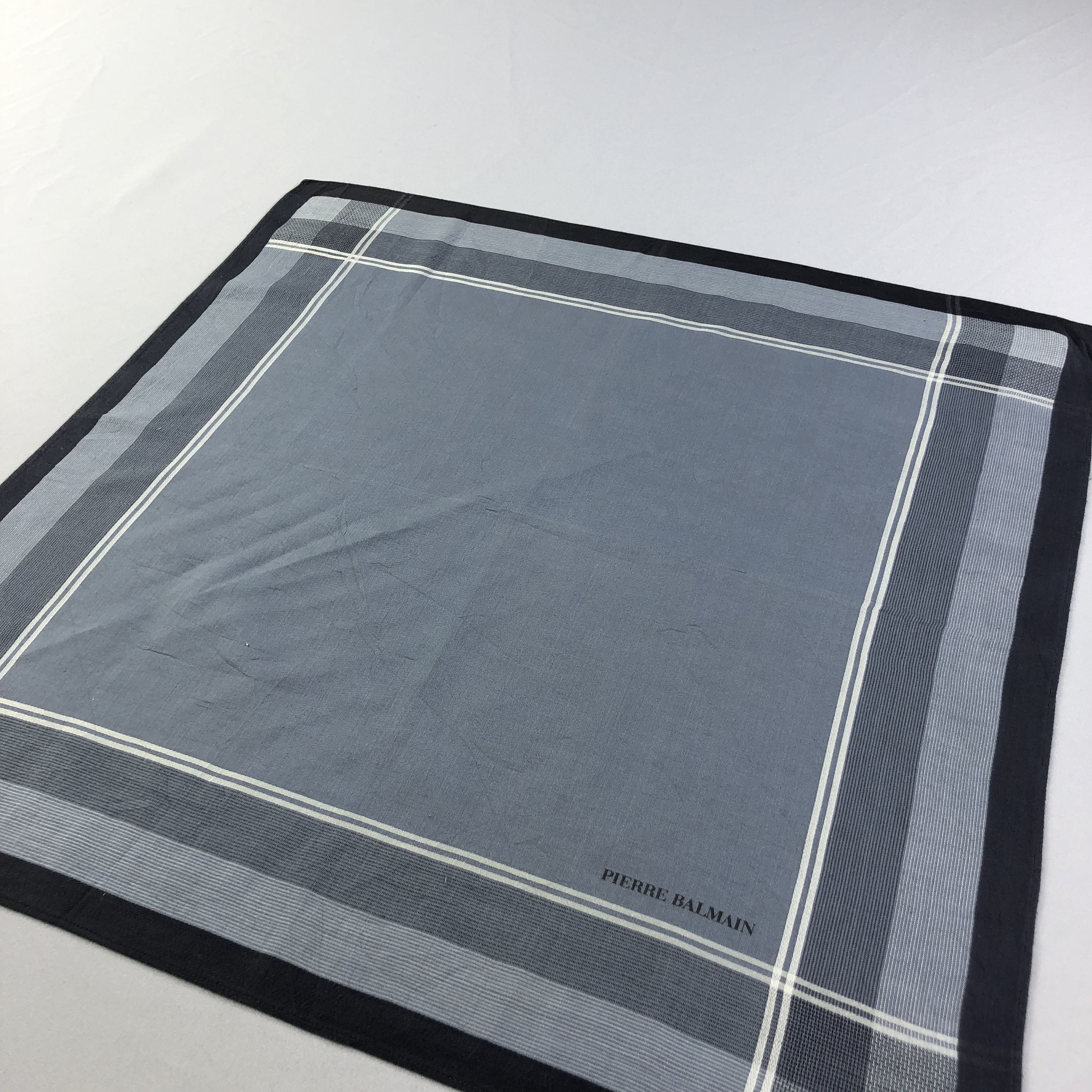 Vintage Pierre Balmain Handkerchief Neckerchief Bandana H2198 Size ONE SIZE - 3 Thumbnail
