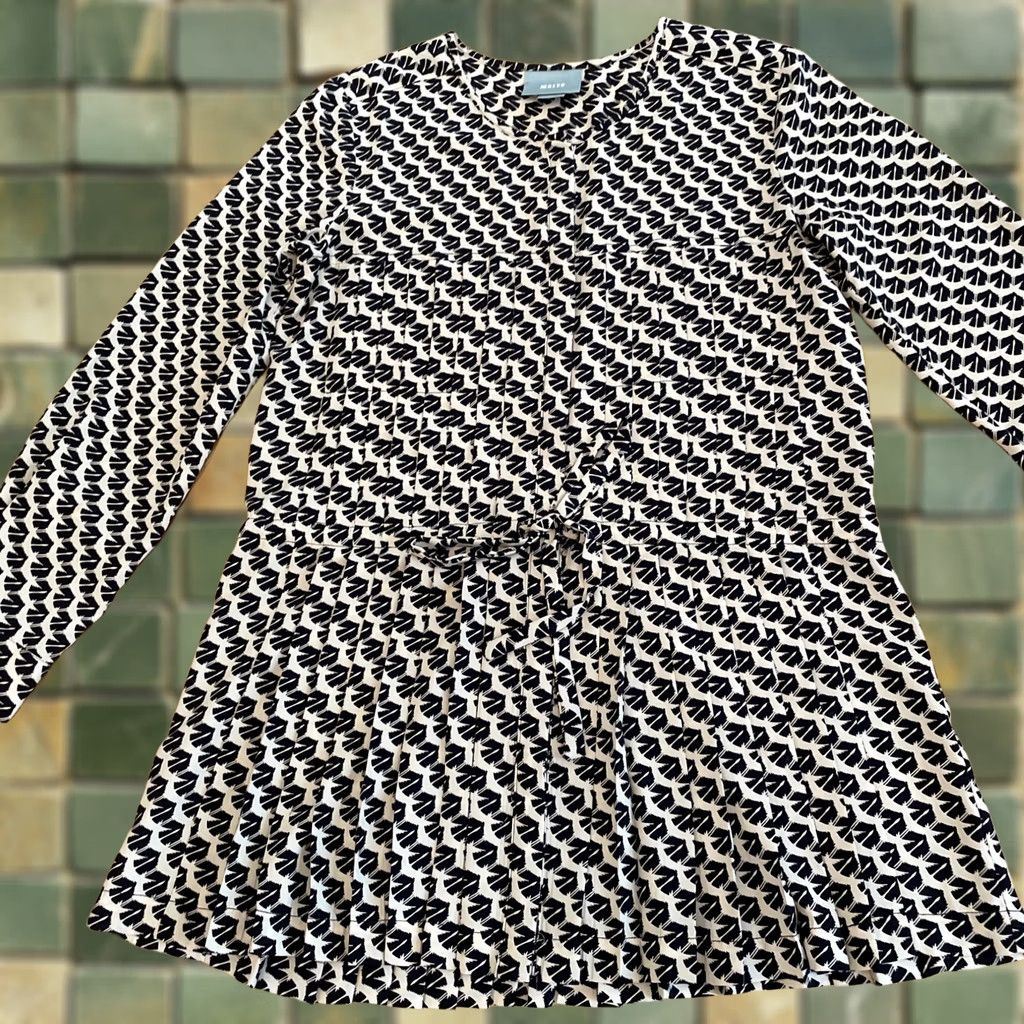 Anthropologie Anthropologie Maeve Selva Tunic Top XS Drop Waist Button Up Tie Multicolor Pleated Casual Women’s Tunic Shirt Size XS / US 0-2 / IT 36-38 - 1 Thumbnail