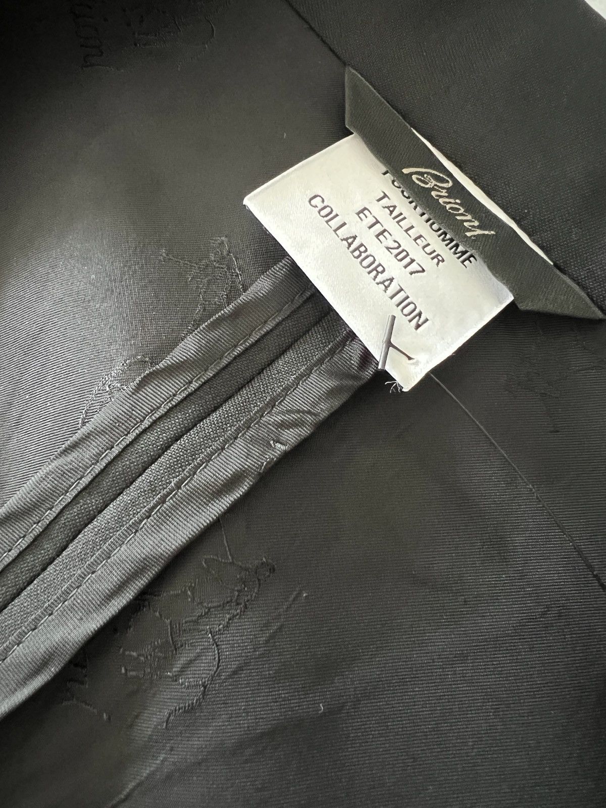 Brioni × Vetements Vetements x Brioni FW 2017 Raw Hem Oversized Coat - EU 46 Size US XL / EU 56 / 4 - 9 Thumbnail