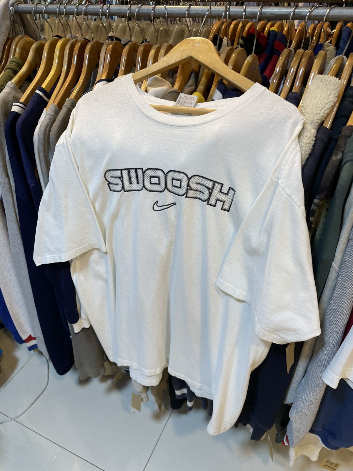 Nike Vintage Nike Spell Out Tee Size US XL / EU 56 / 4 - 1 Thumbnail