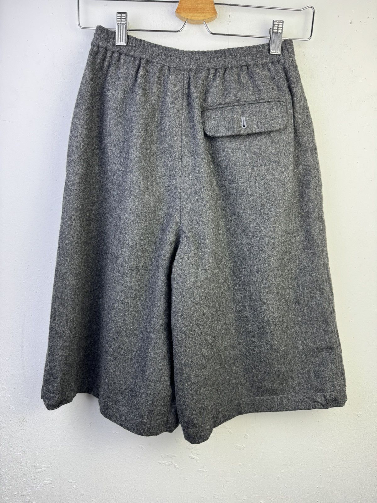 Christian Dior Monsieur Vintage Christian Dior Sport Short Pants Midi Skirt Size 26" / US 2 / IT 38 - 7 Thumbnail