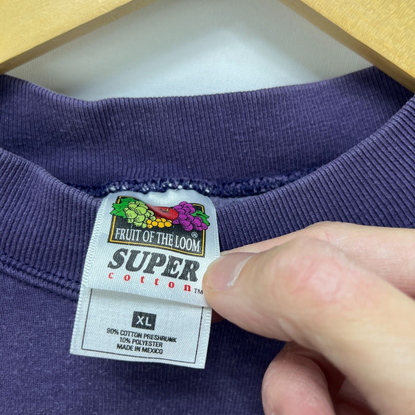 Vintage Vintage 90s Hawaii Waikiki Beach Faded Purple Sweatshirt XL Size US XL / EU 56 / 4 - 5 Thumbnail