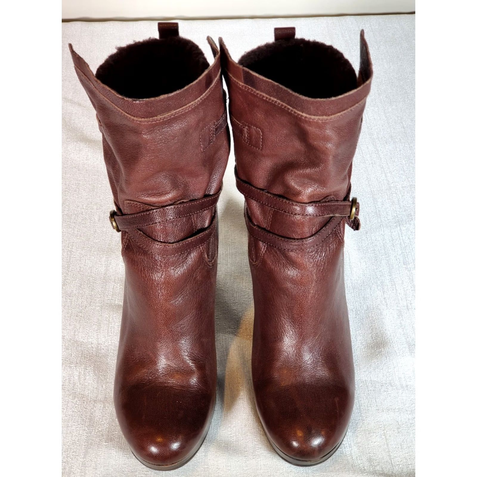 Ugg VINTAGE UGG Australia Olivia Brown Leather High Heel Platform Boots Women US 8.5 1005645 Size US 7 / IT 37 - 4 Thumbnail
