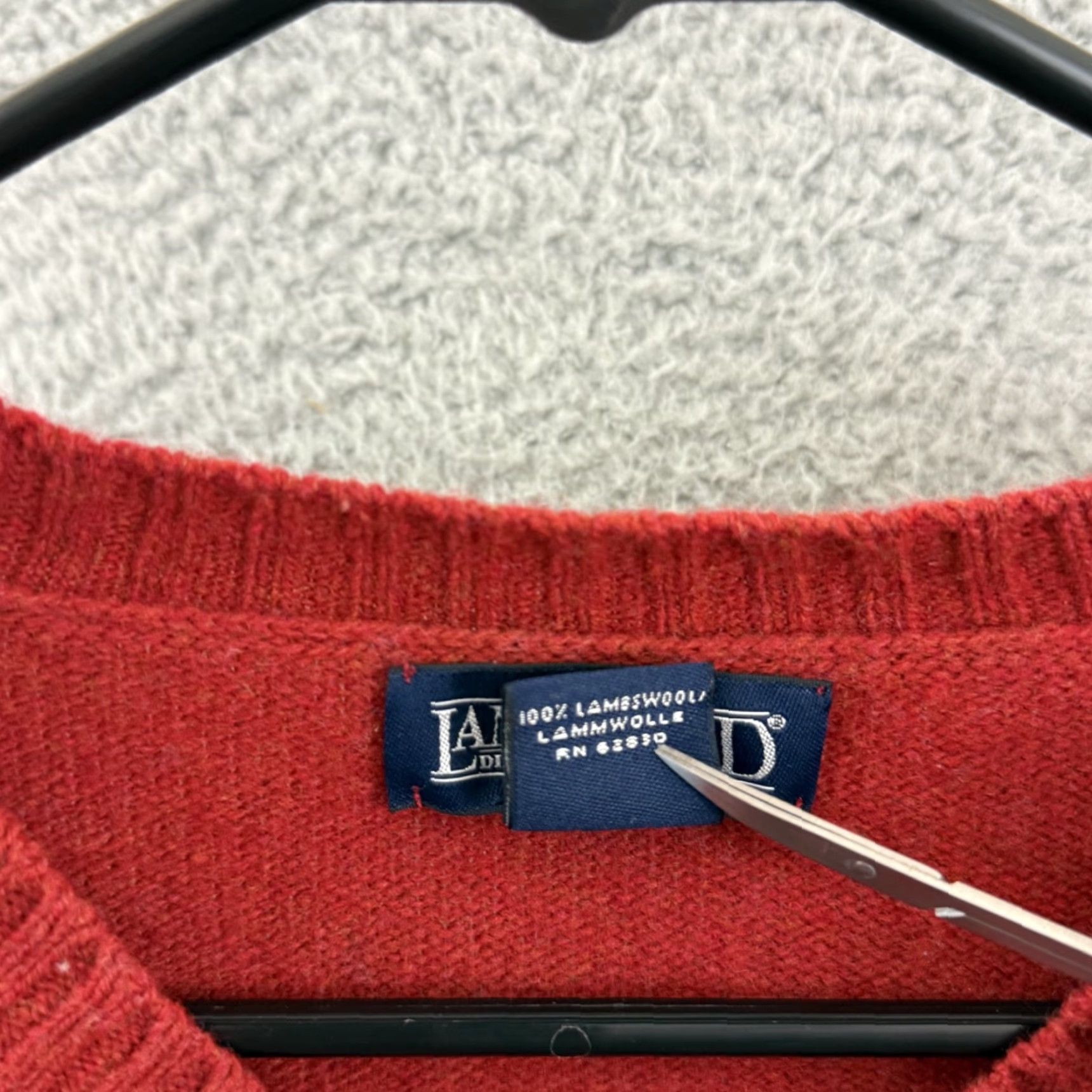 Lands' End VINTAGE Lands End Sweater Mens Large Orange Lambswool Knit V Neck Classic Preppy Size US L / EU 52-54 / 3 - 7 Thumbnail