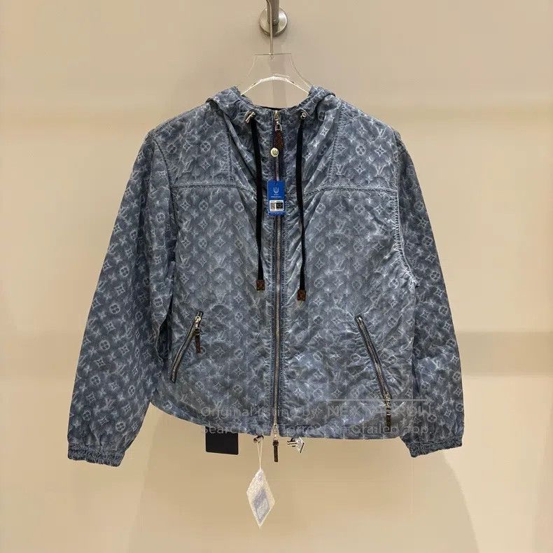 Louis Vuitton Louis Vuitton Presbyopia full print hooded assault jacket Size US XS / EU 42 / 0 - 1 Thumbnail