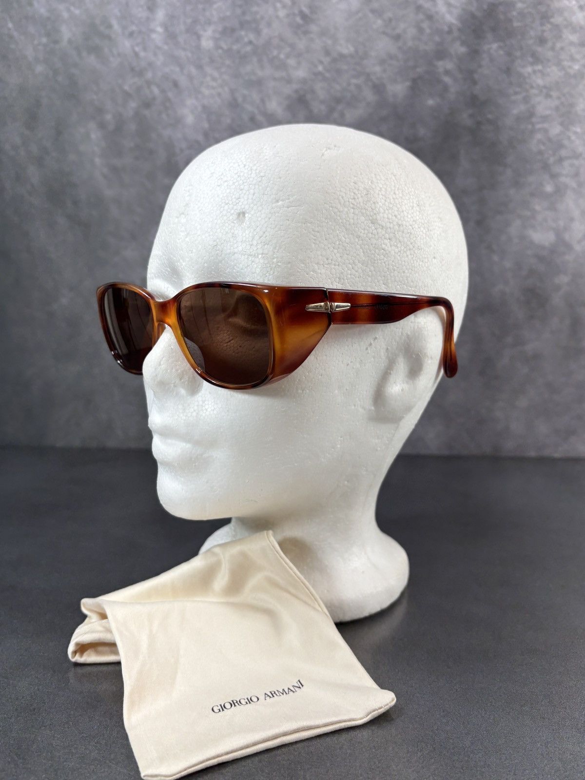 Giorgio Armani 1990s Vintage Giorgio Armani Sunglasses GA835 Tortoise 80s Size ONE SIZE - 2 Thumbnail