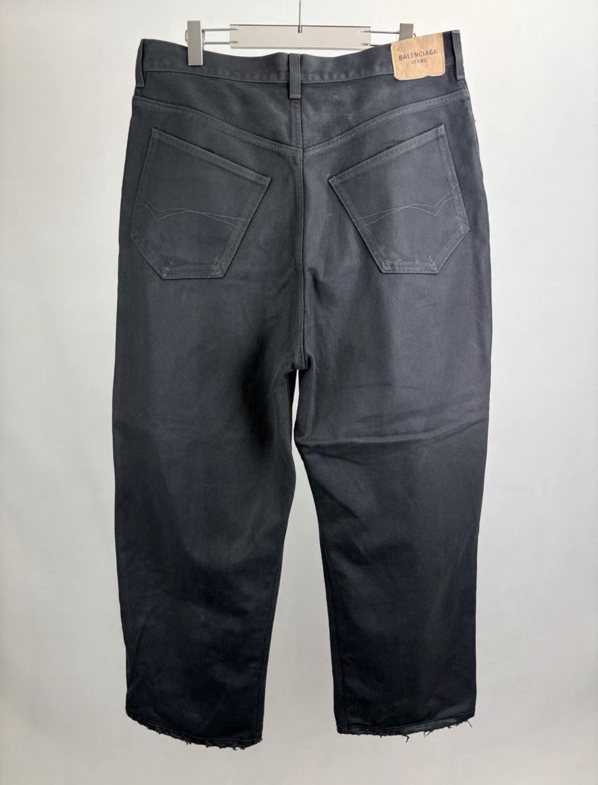 Balenciaga Brand New BALENCIAGA BAGGY Distressed Jeans K1 Size US 34 / EU 50 - 2 Thumbnail
