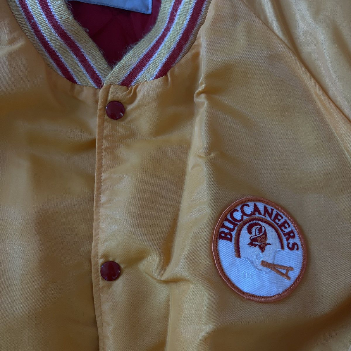 NFL Yellow/Red Vintage Buccaneers NFL Bomber Jacket Size US L / EU 52-54 / 3 - 2 Thumbnail