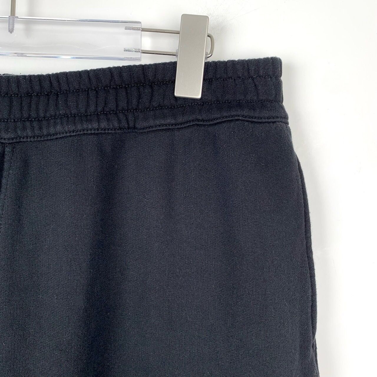 Burberry Burberry Embroidered Badge Black Elastic Waist Shorts (Size Size 32" / US 10 / IT 46 - 7 Thumbnail