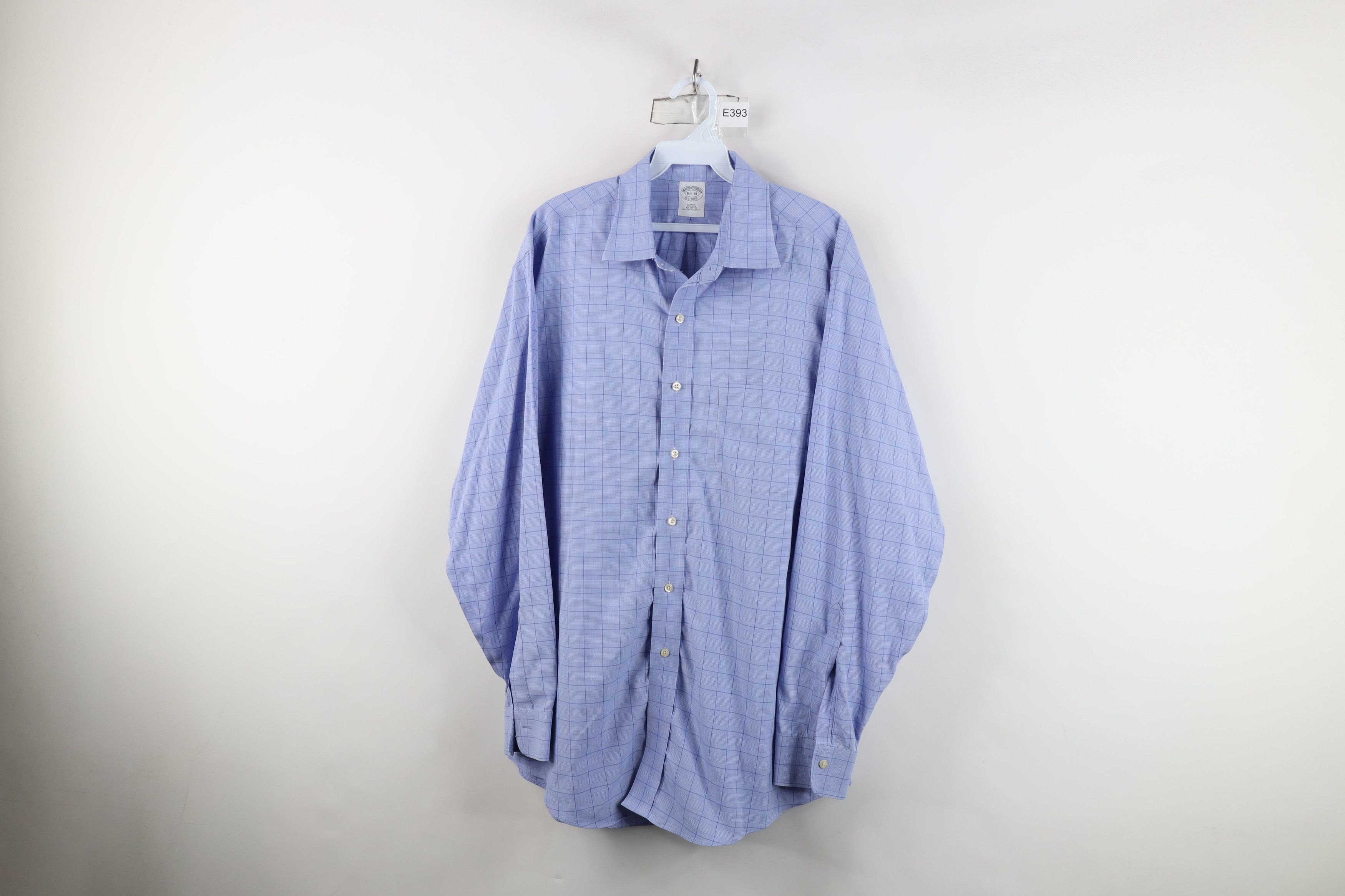 Brooks Brothers Vintage Brooks Brothers Fit Non Iron Collared Button Shirt Size US M / EU 48-50 / 2 - 1 Thumbnail
