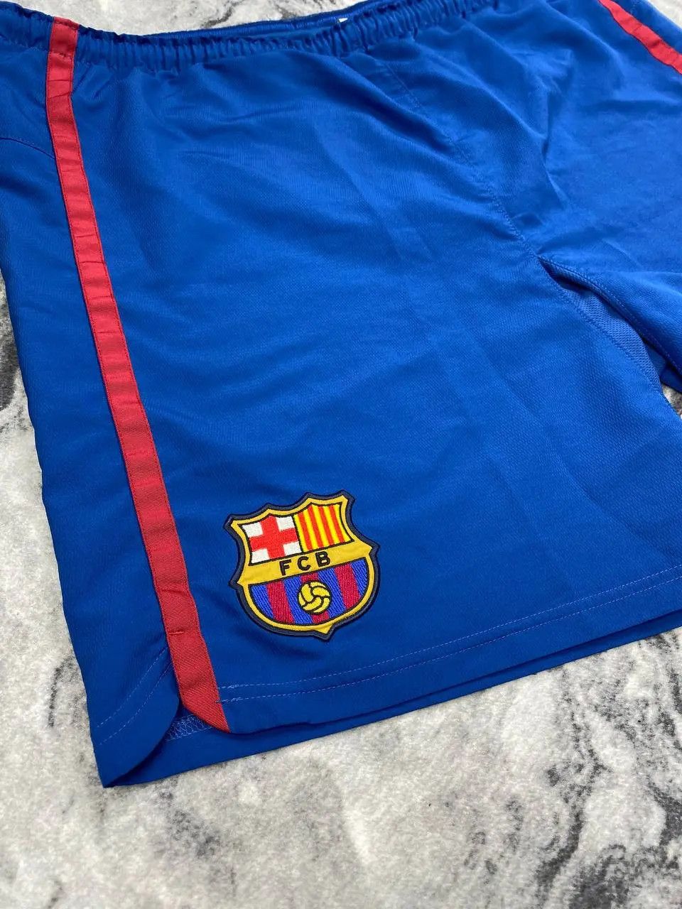 Nike Vintage Nike FC Barcelona 2006 2007 Home Shorts Soccer Size US 32 / EU 48 - 2 Thumbnail