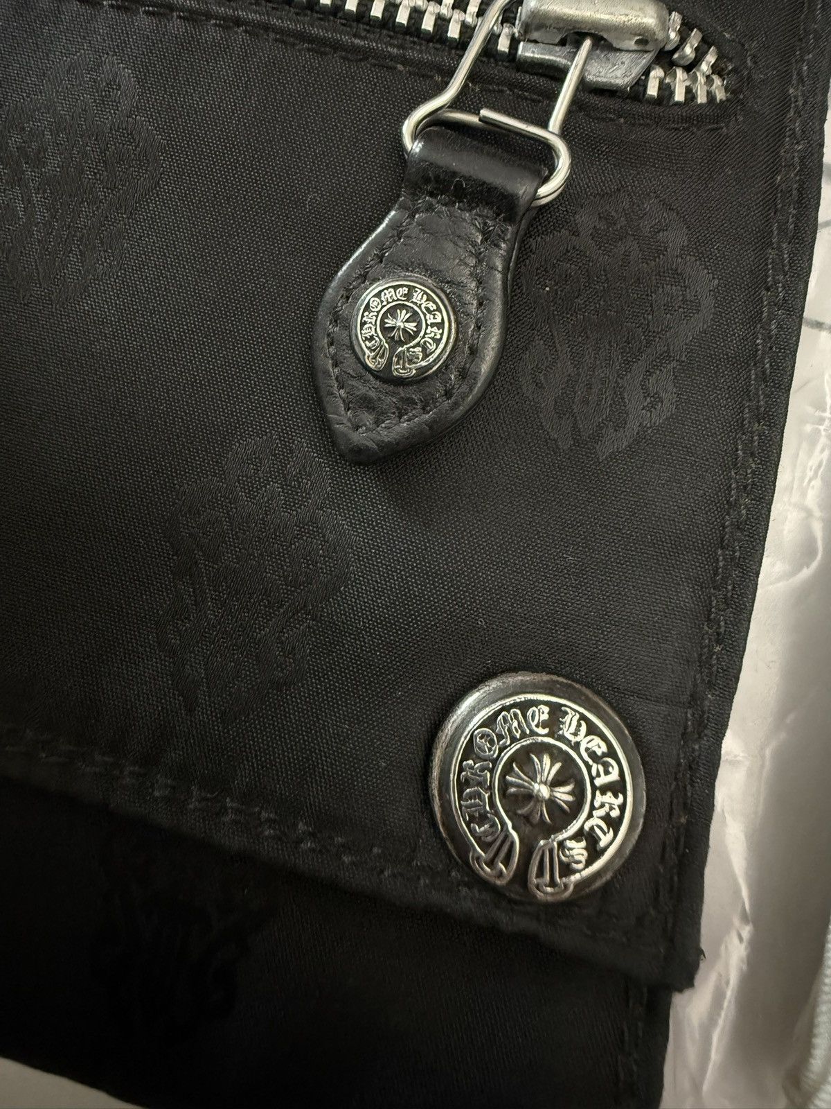 Chrome Hearts CHROME HEARTS NYLON TRI FOLD WALLET GENTLY USED VINTAGE Size ONE SIZE - 7 Thumbnail