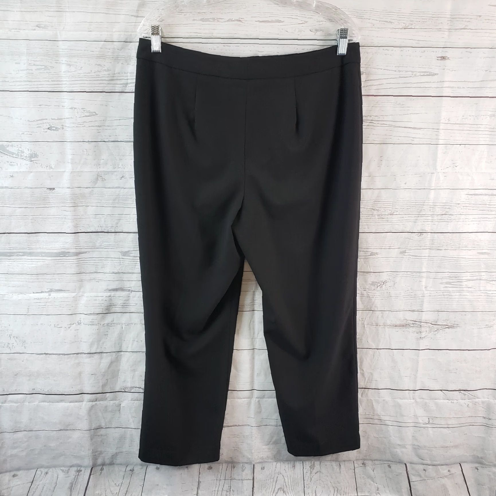 Talbots Talbots Womens Heritage Cropped Pants Sz 10 Black High Rise Pants Womens Regular 10 Black 24.5 Inseam Cropped Rise 11.5 Size 32" / US 10 / IT 46 - 3 Thumbnail