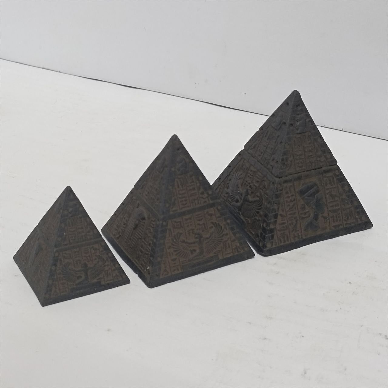 Handmade Set of 3 Handmade Egyptian Pyramids Decor Souvenir Gift Size ONE SIZE - 2 Thumbnail