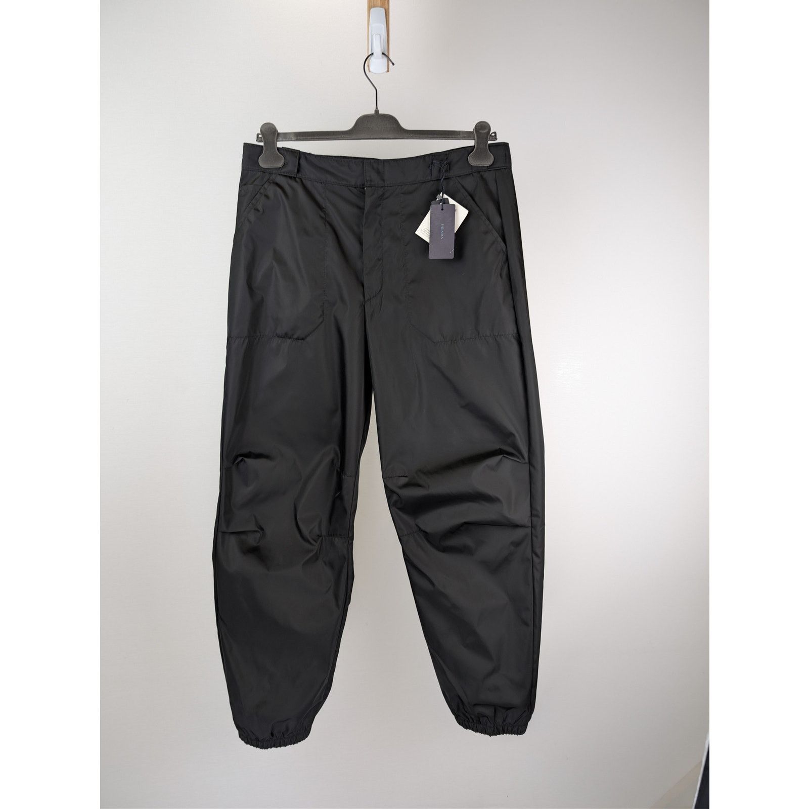 Prada o1rshd1 Re-Nylon Pants Trousers in Black Size US 36 / EU 52 - 2 Thumbnail