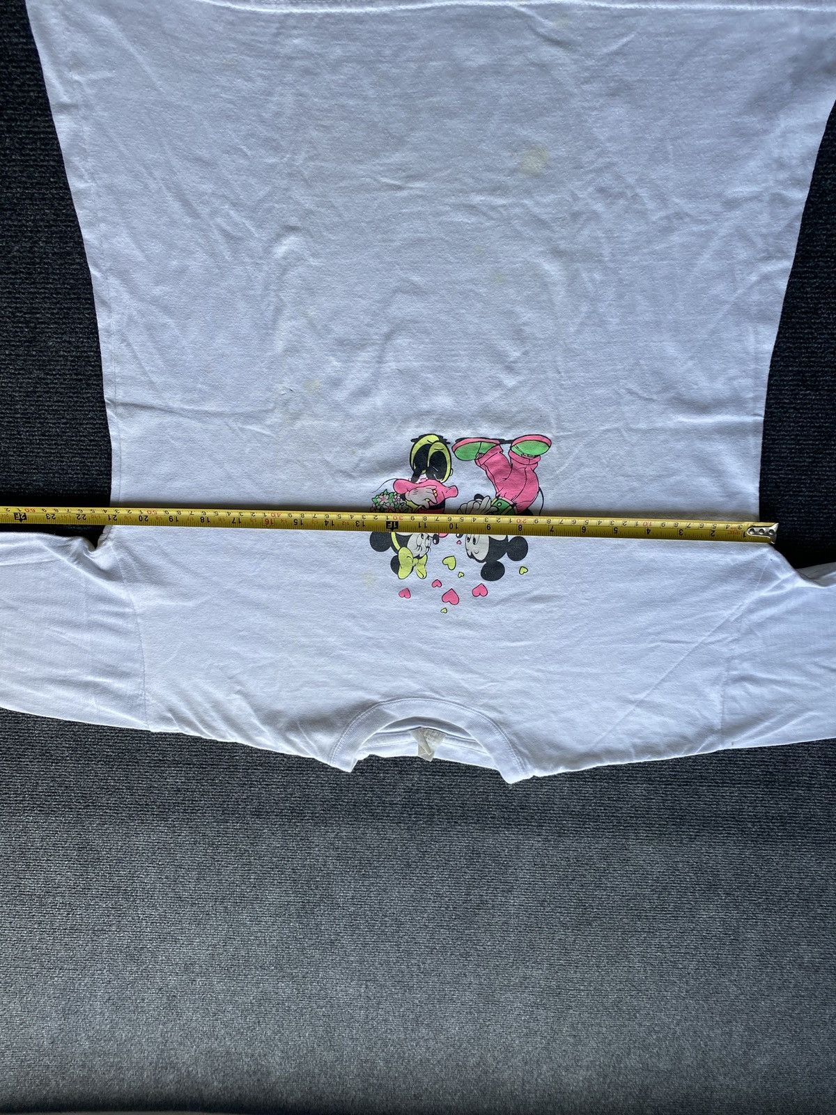 Other 🔥Vntg Disney Mickey and Minnie mouse love tee Size US M / EU 48-50 / 2 - 5 Thumbnail