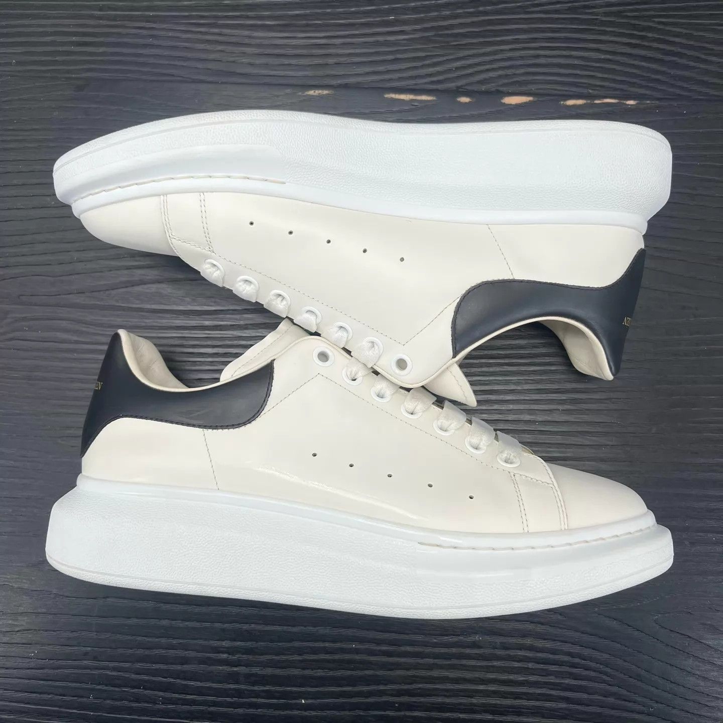 Alexander McQueen Alexander McQueen Black Tail Smooth Calf Leather Size 44 Size US 11 / EU 44 - 6 Thumbnail